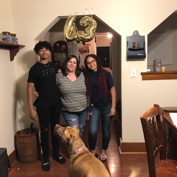 Meet your Posher, Dawn - Picture 1 of 1